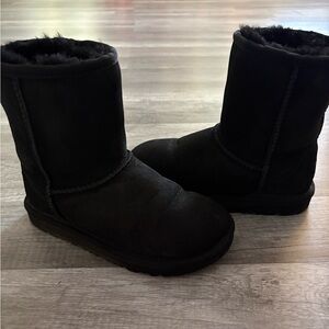 Girls UGG II Boots